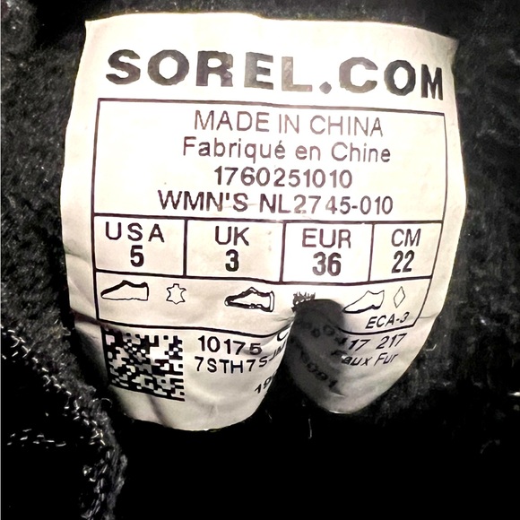 SOREL Kids Black Boots - Picture 6 of 8